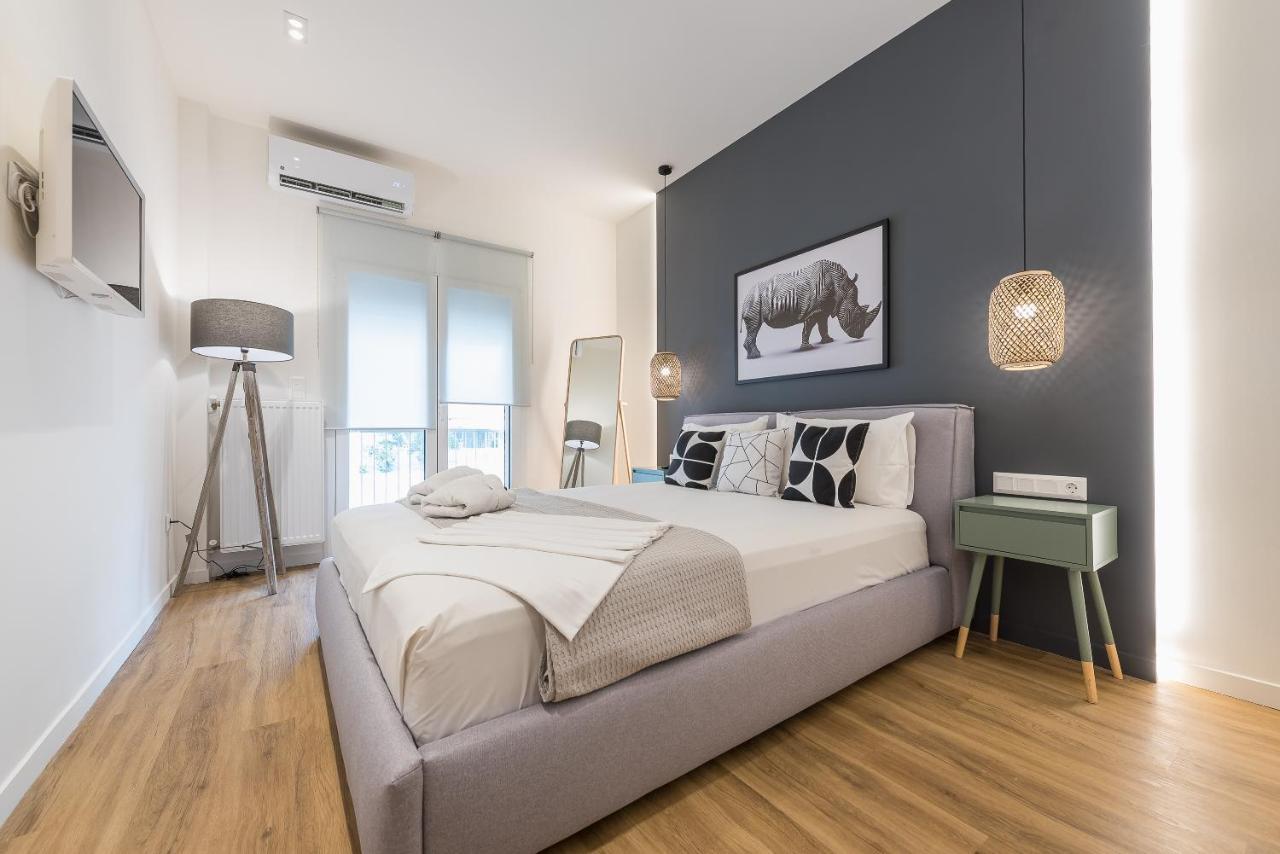 Chic And Comfort Home In Central Athena Bagian luar foto