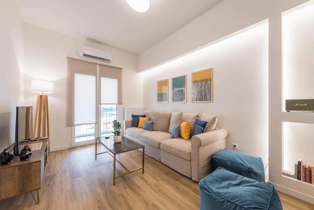 Chic And Comfort Home In Central Athena Bagian luar foto
