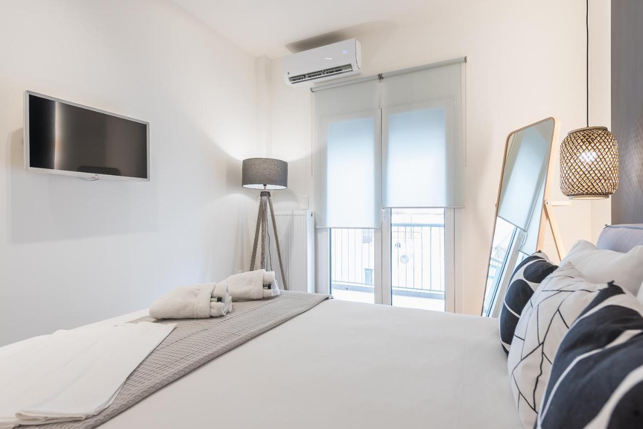 Chic And Comfort Home In Central Athena Bagian luar foto